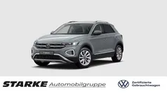 Blau Gebraucht 2024 VW T-Roc Style SUV | 29.930 € (Fairer Preis)
