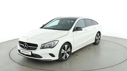 Gebraucht Mercedes CLA200 Shooting Brake Urban 156 PS (114 kW) 2016 Weiß Kombi