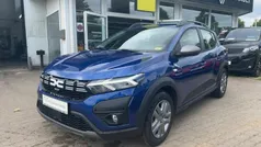 Blau Gebraucht 2023 Dacia Sandero Expression Kleinwagen | 16.600 € (Fairer Preis)