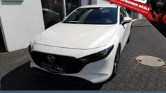 Weiß Gebraucht 2022 Mazda 3 Selection Limousine | 18.490 € (Fairer Preis)