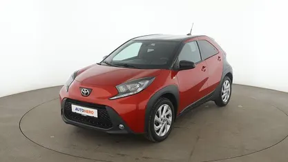 Rot Gebraucht 2022 Toyota Aygo X Pulse SUV | 14.950 € (Fairer Preis)