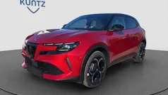 Rosso brera m. schwarzem dach Gebraucht 2024 Alfa Romeo Junior Edizione Speciale SUV | 35.980 € (Guter Preis)