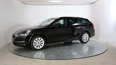 Gebraucht 2024 Skoda Octavia Selection Kombi | 31.990 € (Fairer Preis)