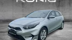 Sparkling silver (silber) Gebraucht 2024 Kia Ceed Vision Limousine | 18.998 € (Superpreis)