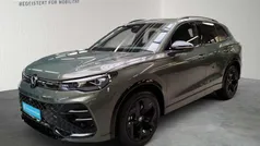 Grün Gebraucht 2024 VW Tiguan R-line SUV | 42.910 € (Fairer Preis)