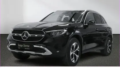 Second-hand Mercedes GLC300e Avantgarde 333 CP (244 kW) 2024 Negru SUV