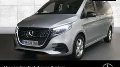 Silber Gebraucht 2025 Mercedes V300 Avantgarde Van / Kleinbus | 78.979 € (Superpreis)