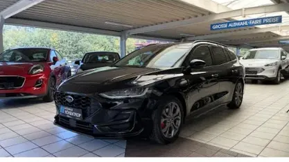 Gebraucht Ford Focus ST-Line 125 PS (91 kW) 2023 Schwarz Kombi