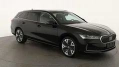 Onyx schwarz metallic Gebraucht 2024 Skoda Superb Selection Kombi | 41.595 € (Guter Preis)