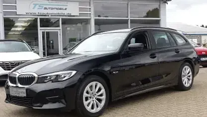 Gebraucht BMW 320e Advantage 204 PS (150 kW) 2021 Schwarz Limousine