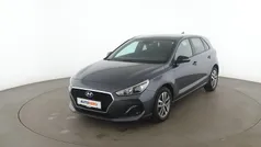 Grau Gebraucht 2018 Hyundai i30 Passion Limousine | 12.540 € (Fairer Preis)