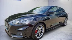 Agate black metallic Gebraucht 2021 Ford Focus ST-Line X Limousine | 20.990 € (Guter Preis)