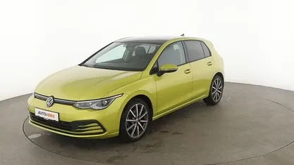 Gelb Gebraucht 2020 VW Golf Life Limousine | 18.160 € (Fairer Preis)