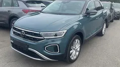 Petroleum blue metallic Gebraucht 2024 VW T-Roc Style SUV | 32.445 € (Fairer Preis)
