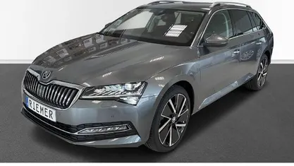 Gebraucht 2023 Skoda Superb Style Kombi | 33.779 € (Fairer Preis)