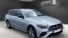 Hightechsilber metallic (metallic) Gebraucht 2021 Mercedes E300 AMG Kombi | 31.700 € (Guter Preis)