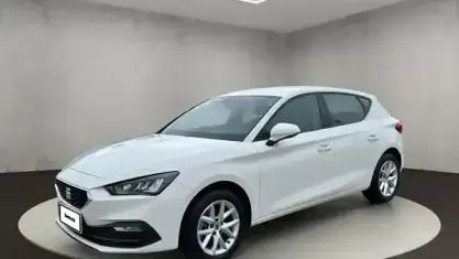 Gebraucht Seat Leon Style 90 PS (66 kW) 2022 "candy" weiss Limousine