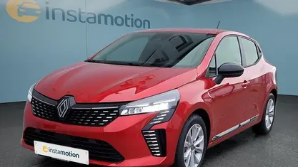 Rot Gebraucht 2024 Renault Clio V Kleinwagen | 18.249 € (Fairer Preis)
