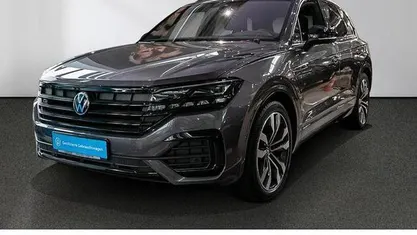Siliziumgrau Gebraucht 2023 VW Touareg R-line SUV | 58.980 € (Fairer Preis)