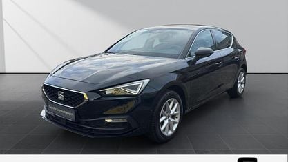 Używany Seat Leon Style 131 KM (96 kW) 2021 Czarny Sedan/Limuzyna