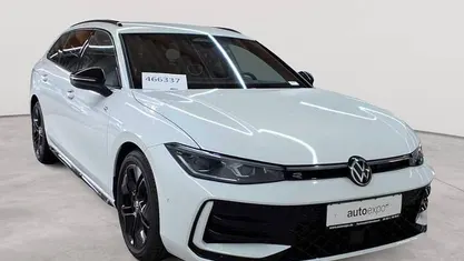 Gebraucht VW Passat R-line 193 PS (141 kW) 2025 Kombi