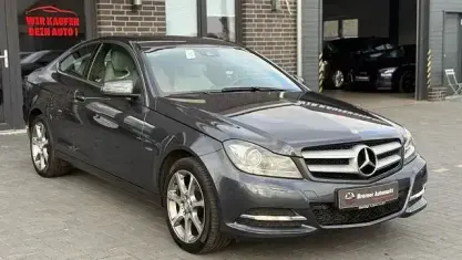 Gebraucht Mercedes C250 204 PS (150 kW) 2011 Grau Coupé