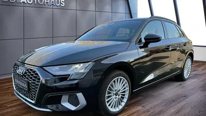 Gebraucht Audi A3 Advanced Plus 150 PS (110 kW) 2024 Schwarz Limousine