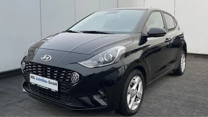 Phantom black Gebraucht 2021 Hyundai i10 Edition 30 Kleinwagen | 11.490 €