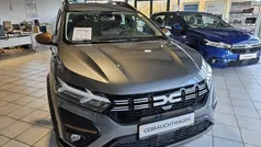 Gebraucht 2023 Dacia Jogger Extreme Van / Kleinbus | 18.450 € (Fairer Preis)
