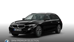 Schwarz Gebraucht 2022 BMW 320e Shadowline Kombi | 27.360 € (Fairer Preis)