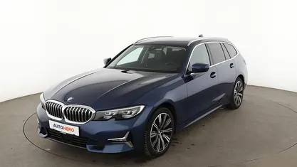Blau Gebraucht 2021 BMW 320 Luxury Line Kombi | 29.480 € (Fairer Preis)