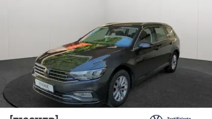 Gebraucht VW Passat Business 150 PS (110 kW) 2023 Grau Kombi