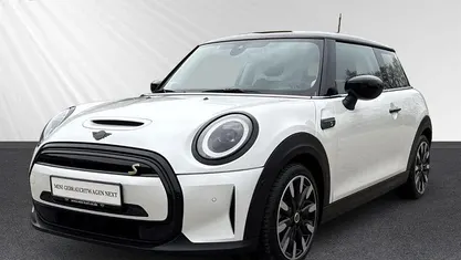 Nanuq white (weiss) Gebraucht 2023 Mini Cooper SE Kleinwagen | 20.990 € (Fairer Preis)