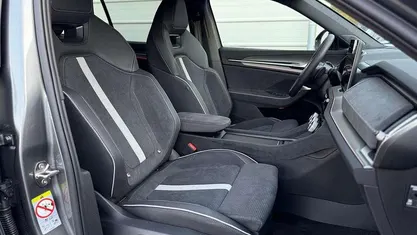 Stahl grau Neu 2025 Skoda Kodiaq SportLine SUV | 51.640 € (Fairer Preis)