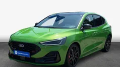 Mean green metallic Gebraucht 2023 Ford Focus ST Limousine | 34.550 € (Fairer Preis)