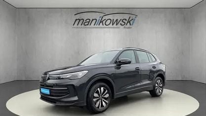 Używany VW Tiguan Goal 150 KM (110 kW) 2025 Szary SUV