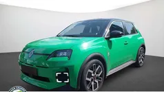 Pop green, dach blac Gebraucht 2025 Renault R5 Komfort Kleinwagen | 30.990 € (Fairer Preis)