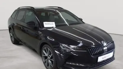 Gebraucht Skoda Superb SportLine 200 PS (147 kW) 2023 Blackmagic perleffekt Kombi