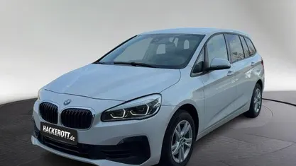 Gebraucht BMW 218 Gran Tourer Advantage 140 PS (102 kW) 2021 Weiss Van / Kleinbus