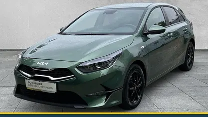 Grün Gebraucht 2024 Kia Ceed Vision Kleinwagen | 18.190 € (Guter Preis)