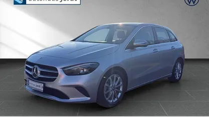 Gebraucht Mercedes B200 Progressive 163 PS (119 kW) 2021 Silber Van / Kleinbus