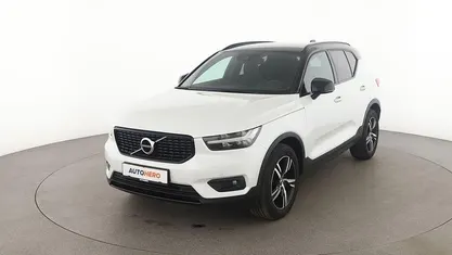 Weiß Gebraucht 2020 Volvo XC40 R-Design SUV | 25.920 € (Fairer Preis)
