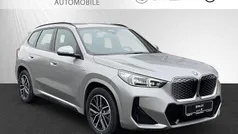 Spacesilber metallic Gebraucht 2025 BMW iX1 M Sport SUV | 43.990 € (Guter Preis)