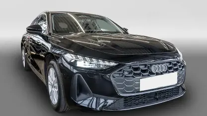 Używany Audi A5 Ambiente 204 KM (150 kW) 2025 Czarny
