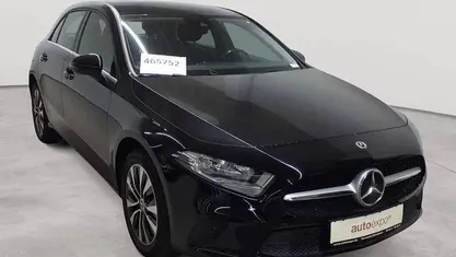 Gebraucht Mercedes A250 Style 160 PS (117 kW) 2021 Nachtschwarz Limousine