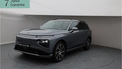 Grau graphite gray Gebraucht 2025 XPENG G9 AWD Performance SUV | 69.790 € (Superpreis)
