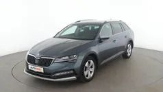 Grau Gebraucht 2021 Skoda Superb Scout 4x4 Kombi | 28.820 € (Guter Preis)