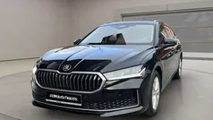 Onyx schwarz metallic Gebraucht 2024 Skoda Superb Selection Kombi | 38.950 € (Superpreis)