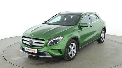 Grün Gebraucht 2017 Mercedes GLA180 Urban SUV | 20.000 € (Guter Preis)