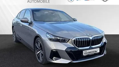 Gebraucht 2024 BMW 550e M Sport Limousine | 72.790 € (Fairer Preis)